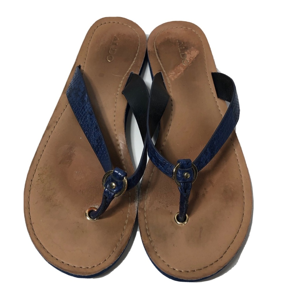 Aldo blue leather thong sandals. Size 9.